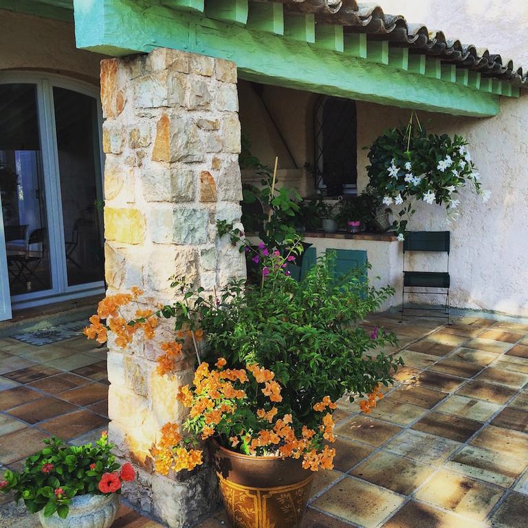 Villa Charme et Détente Saint-Raphaël Esterno foto